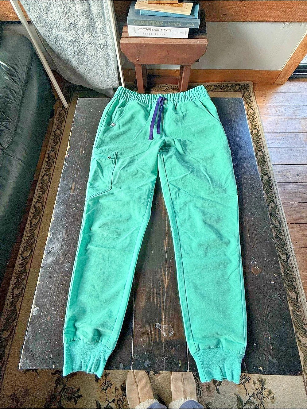 FIGS Zamora Jogger Scrub Pants Green Small